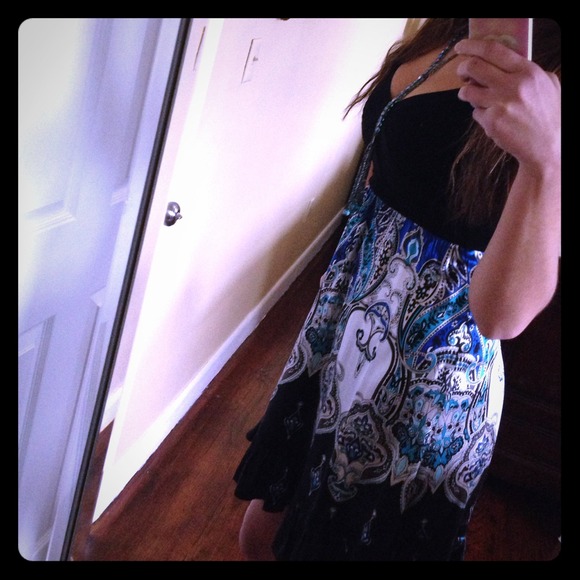 Bebe paisley dress