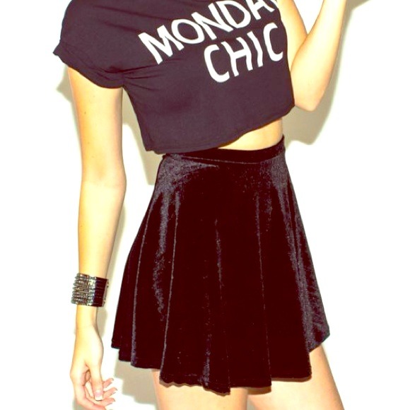 Black Velvet Skater Skirt💀