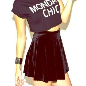 Black Velvet Skater Skirt💀