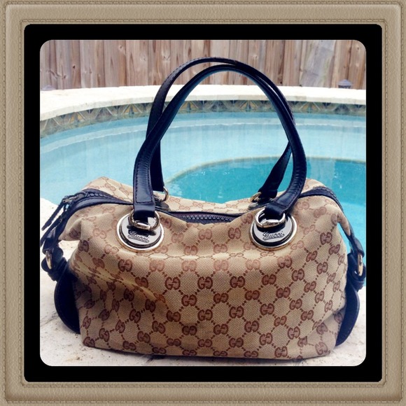 🚫SOLD🚫Beautifully inspired chocolate leather.