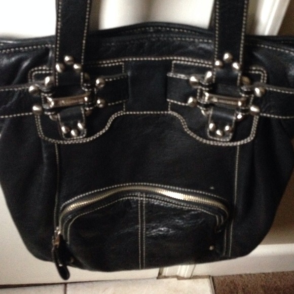 Reduced and new Black leather b. Makowsky bag!! 😍