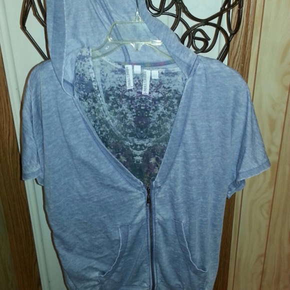 Tank top with hoodie