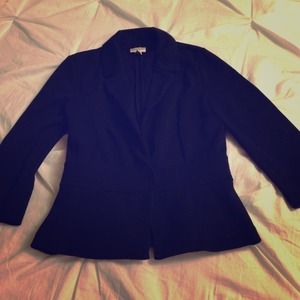 Black 3/4 sleeve blazer