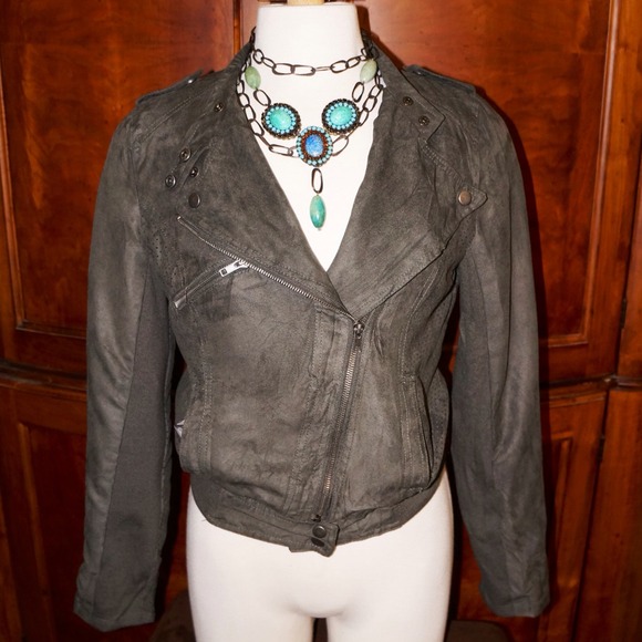 NWT Women's Jacket Size Medium - Picture 2 of 3