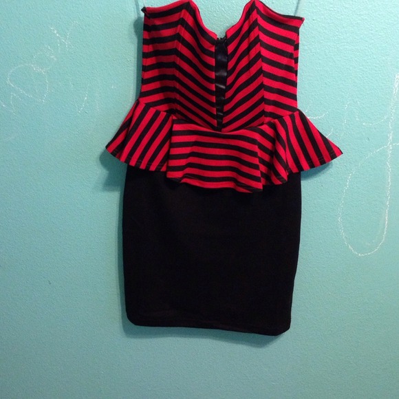 Dress - Picture 2 of 3