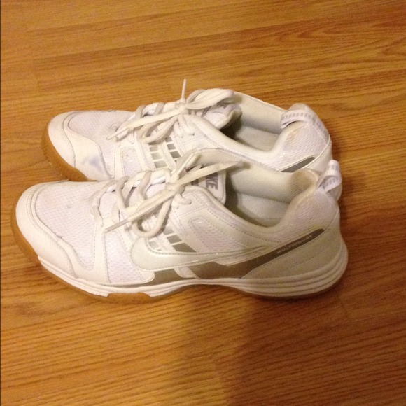 💋💋Nike multi court 10