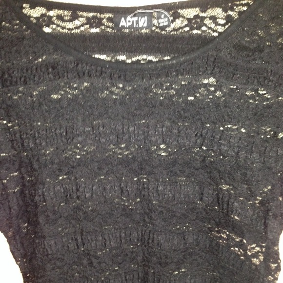 ⚡️Reduced Black Lacy Top⚡️ - Picture 3 of 3