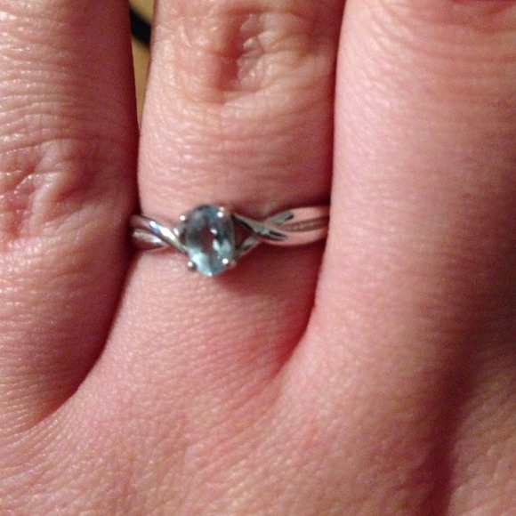 Ring - Picture 4 of 4