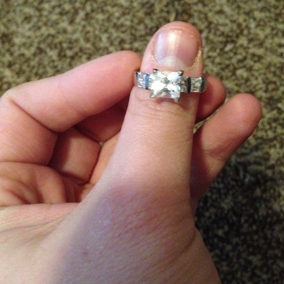 Ring - Picture 2 of 3
