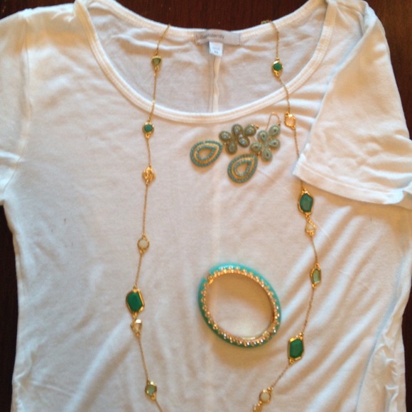 Gap maternity essential soft white t-shirt