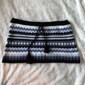Mini sweater skirt
