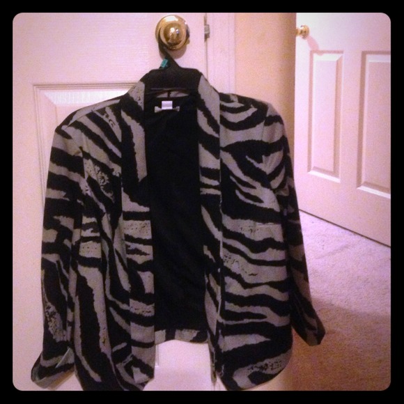 Open shrug blazer gifted trade