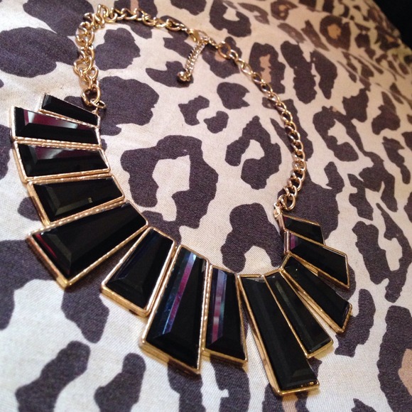 Jewelry - Picture 2 of 2