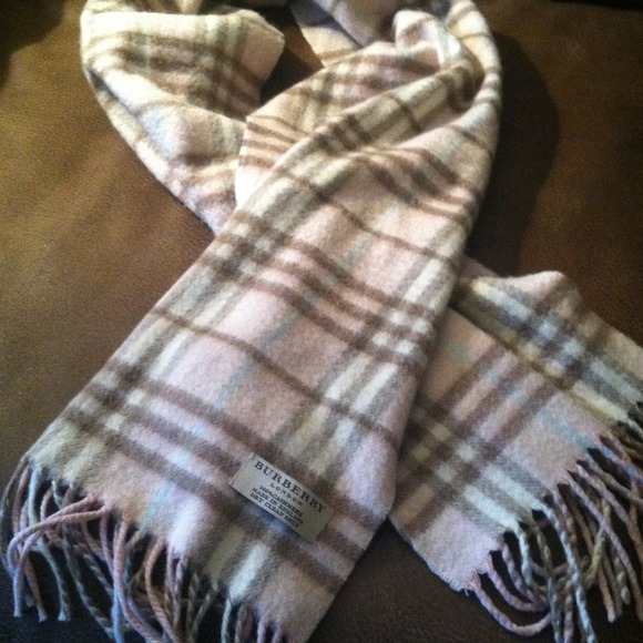 🎉reduced!🎉 Pink, tan and blue Burberry scarf
