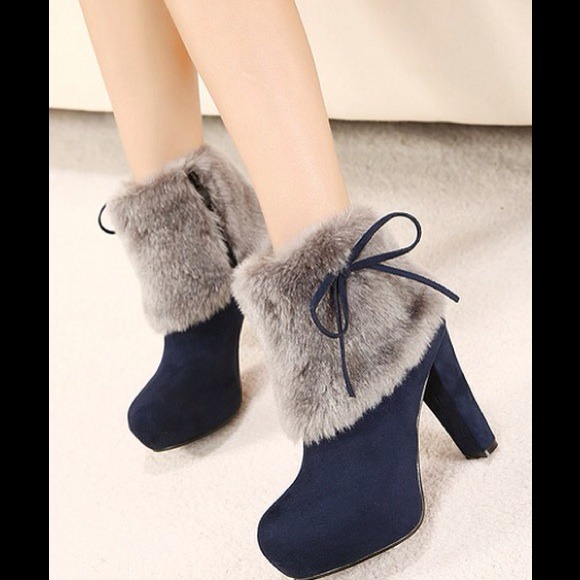 βNot Availableβπ12/9 Host Pickπ Navy Ankle Boots - Picture 2 of 4