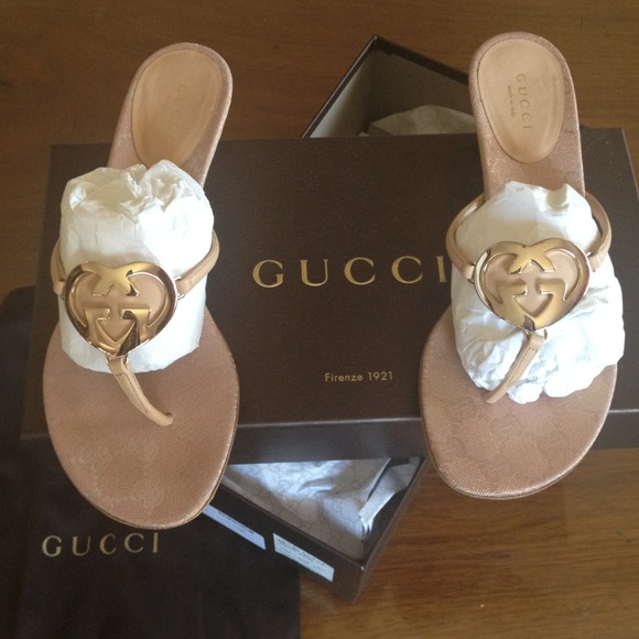 Reduced.Authentic Gucci sandals