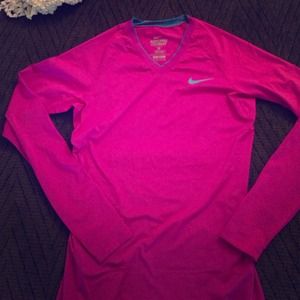 Nike long sleeve running top