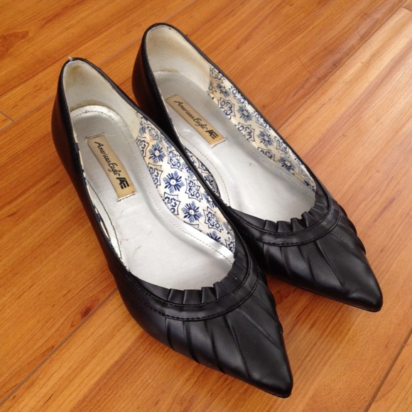 Cute Pointy Black Shoe