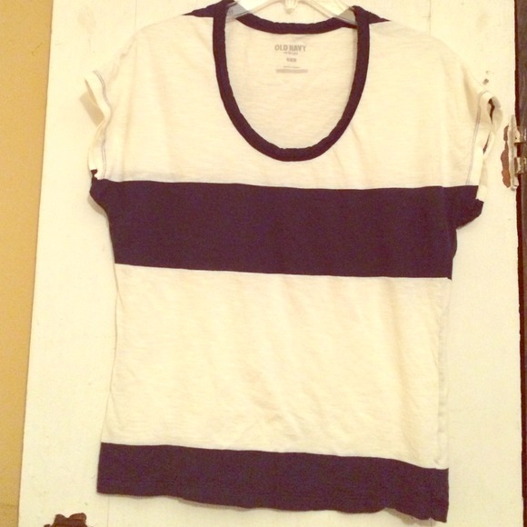 Navy and cream top