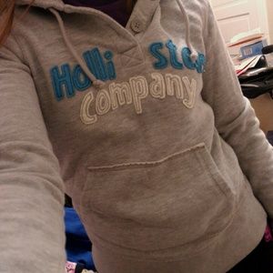 Hollister sweatshirt