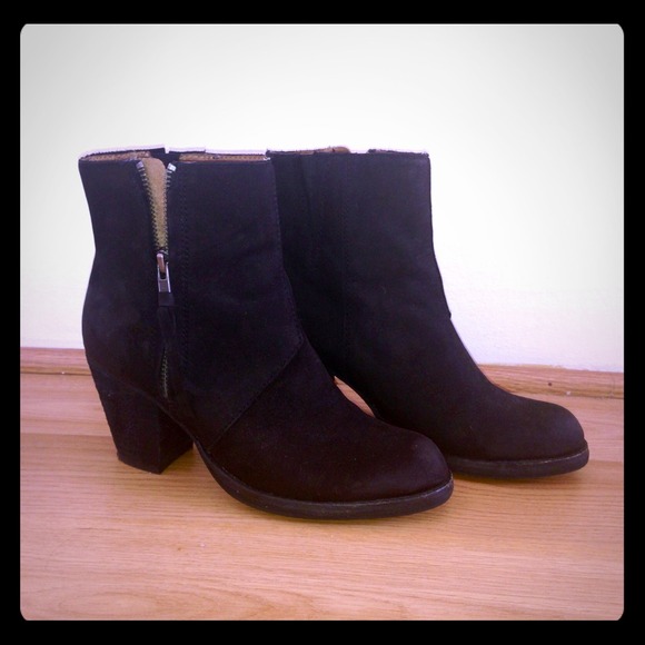 Steve Madden ankle boots