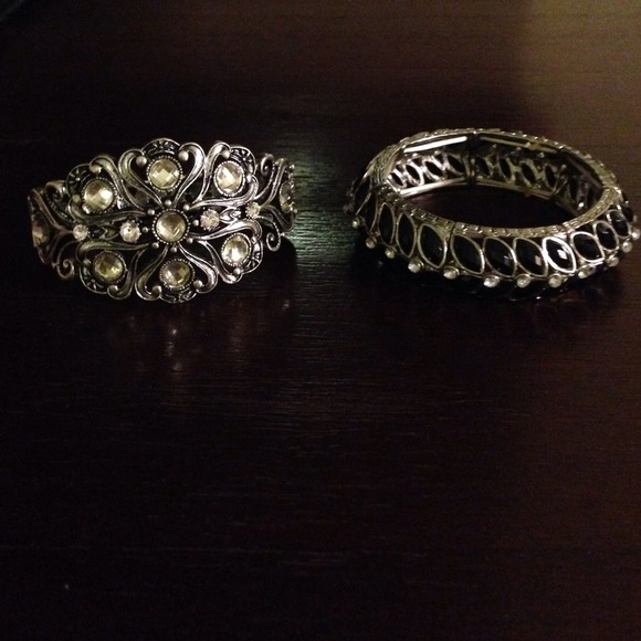Bracelets - Picture 2 of 2