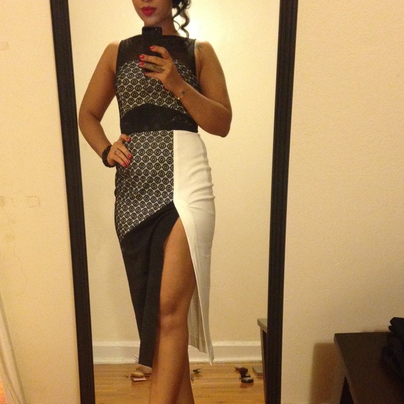 Dress - Picture 2 of 3