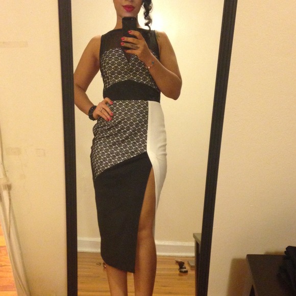 Dress - Picture 3 of 3