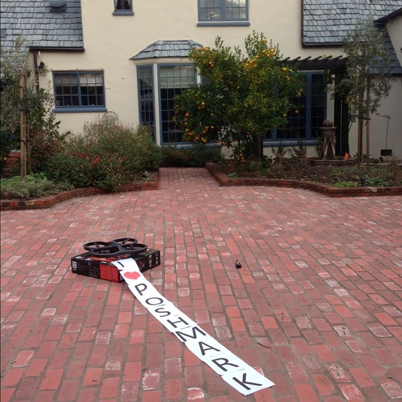 Advertising Poshmark all around the neighborhood - Picture 4 of 4