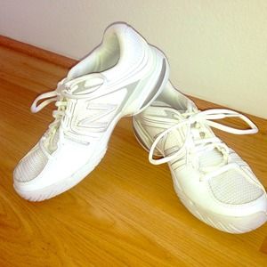 NB tennis shoes