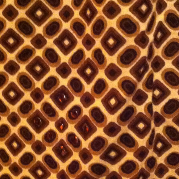 🍂LOVELY TOP🍂 CAN RESIST CHOCOLATE🍂 - Picture 4 of 4