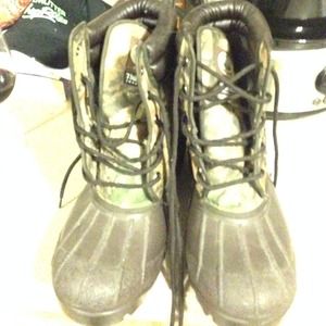 Crater Ridge thinsulate waterproof boots