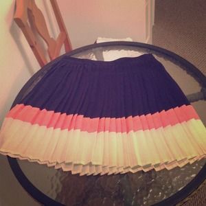 Pleaded skirt