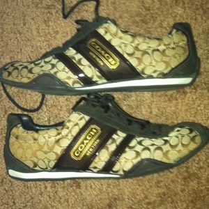 ***SOLD LOCAL DO NOT BUY**** Brand new coach shoes