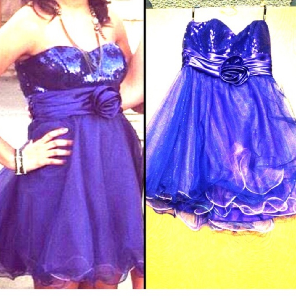 Prom Dress ❤️ - Picture 4 of 4
