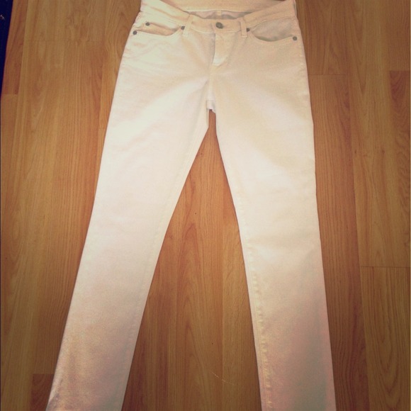 7 white jeans