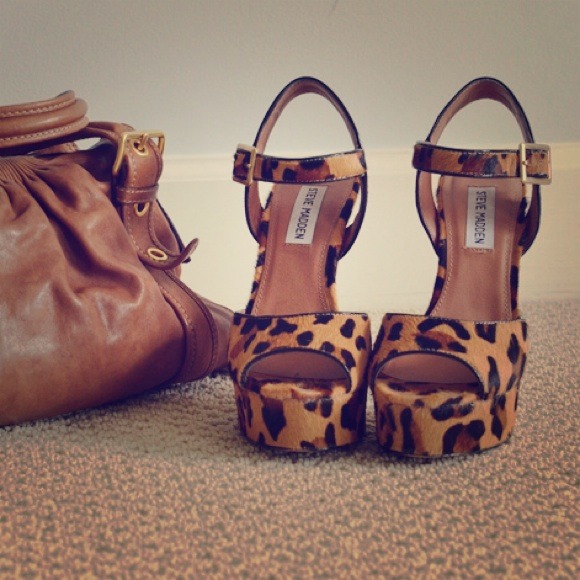 Steve Madden Shoes - Steve Madden Dynemite Leopard Sandals