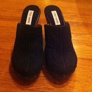 🎉PRICE DROP 🎉 NAVY BLUE SUEDE CLOG 🎉