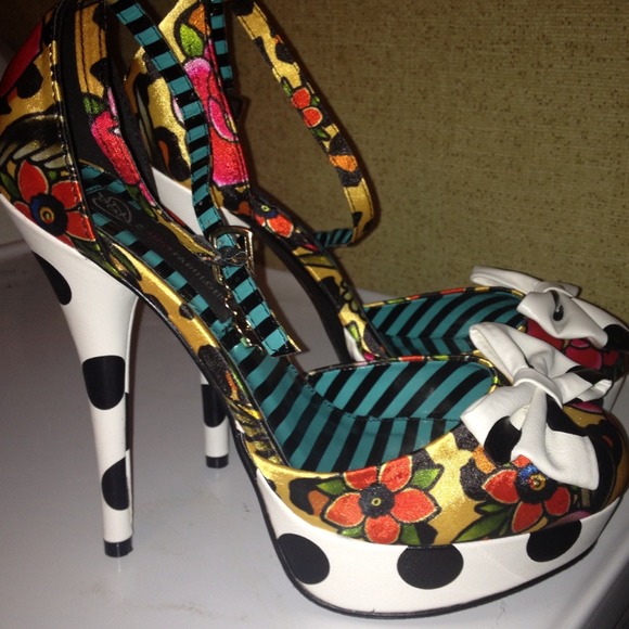Lounge Days platform shoes. Size 8 - Picture 1 of 4