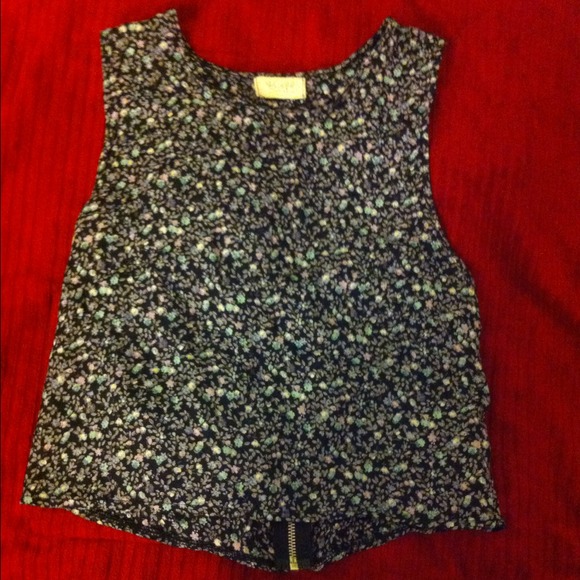 brandy Melville top - Picture 1 of 3