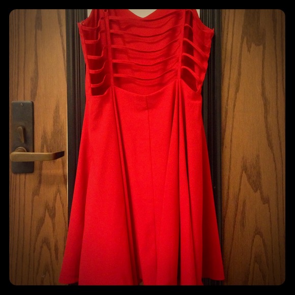 🚫SOLD IN BUNDLE🚫Red party dress! - Picture 1 of 3