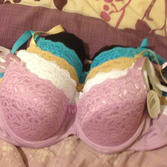 Lace edge bra in 5 color