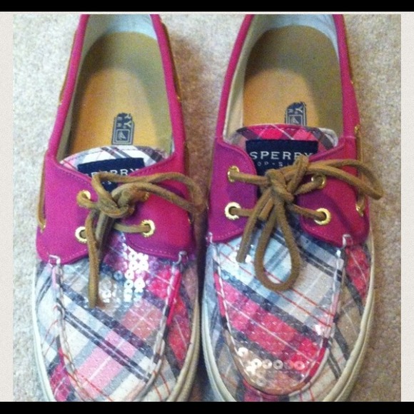Sperry Shoes - Sparkly pink sperrys