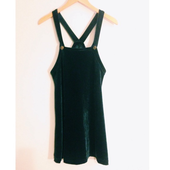 ❌🚫SOLD🚫❌green velvet pinafore overall