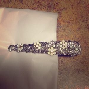 💎 Hair clip with crystals