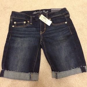 American Eagle Bermuda shorts