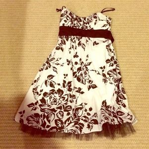 **Dark Brown and White Patterned Dress