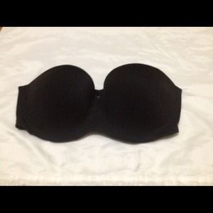 🔴VICTORIA'S SECRET STRAPLESS BRA🔴