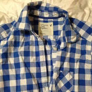 🎀American Eagle plaid button down