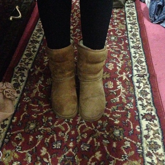 Chestnut authentic uggs - Picture 4 of 4